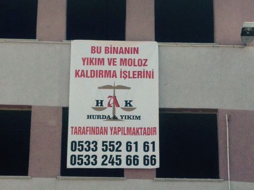  İstanbul'da hurda karşılığı bina yıkımı